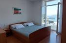 FerienhausKroatien - : Apartments Matea - Two-Bedroom Apartment with Sea 