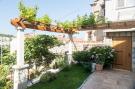 VakantiehuisKroatië - Oost Kroatië: Apartments Gaura - One-Bedroom Apartment with Terr