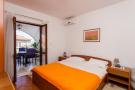 FerienhausKroatien - : Guest House Kono- Double Room with Terrace