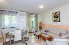 FerienhausKroatien - : Apartments Nicol - Two-Bedroom Apartment with Terr