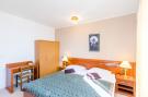 FerienhausKroatien - : Apartments Nicol - Two-Bedroom Apartment with Terr