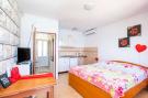 FerienhausKroatien - : Apartments Nikolina (LU) - Studio with Sea View