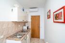 VakantiehuisKroatië - : Apartments Nikolina (LU) - Studio with Sea View (3