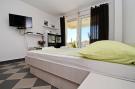 Holiday homeCroatia - Eastern Croatia: Apartments Gusti - Studio Apartment with Terrace a