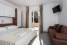 VakantiehuisKroatië - Oost Kroatië: Apartment Maricol - One Bedroom Apartment with Ter