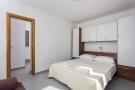 VakantiehuisKroatië - Oost Kroatië: Apartment Maricol - One Bedroom Apartment with Ter