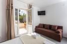 VakantiehuisKroatië - Oost Kroatië: Apartment Maricol - One Bedroom Apartment with Ter