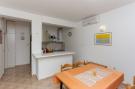 VakantiehuisKroatië - Oost Kroatië: Apartments Posta - One-Bedroom Apartment with Terr