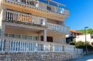 FerienhausKroatien - : Apartments Kuzma- Two-Bedroom Apartment with Balco