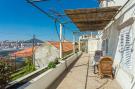 FerienhausKroatien - : Guest House Luce- Double Room with Terrace and Sea