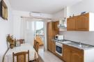 VakantiehuisKroatië - Oost Kroatië: Apartment Marisol - One Bedroom Apartment with Bal