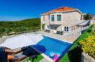 FerienhausKroatien - : Villa Oasis Cypress - Three Bedroom Villa with Ter