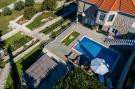 VakantiehuisKroatië - Oost Kroatië: Villa Oasis Cypress - Three Bedroom Villa with Ter