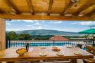 FerienhausKroatien - : Villa Falcon Rook - Four-Bedroom Villa with Terrac