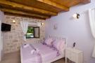 FerienhausKroatien - : Villa Falcon Rook - Four-Bedroom Villa with Terrac