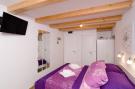 FerienhausKroatien - : Lavender Garden Apartments - Studio Apartment (Fir