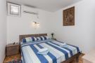 VakantiehuisKroatië - : Apartments Stipo - One Bedroom Apartment with Terr