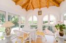 VakantiehuisKroatië - Oost Kroatië: Holiday Home Gemma - Four Bedroom Holiday Home wit