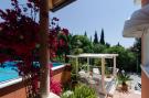 VakantiehuisKroatië - Oost Kroatië: Holiday Home Gemma - Four Bedroom Holiday Home wit