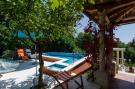 VakantiehuisKroatië - Oost Kroatië: Holiday Home Gemma - Four Bedroom Holiday Home wit