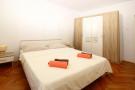 FerienhausKroatien - : Apartments Dubreta - Two Bedroom Apartment with Ba