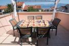 VakantiehuisKroatië - Oost Kroatië: Apartments Batinic - Two Bedroom Apartment with Te