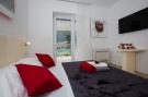 FerienhausKroatien - : Villa Arion - Four Bedroom Villa with Terrace and 