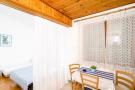 FerienhausKroatien - : Apartments Klara-Gorjana-Comfort Studio with Balco