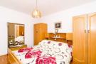 FerienhausKroatien - : Apartments Klara-Gorjana - Two Bedroom Apartment w