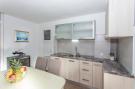 FerienhausKroatien - : Apartments Tino- Two Bedroom Apartment with Balcon