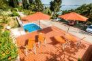 FerienhausKroatien - : Guest House Villa Nina- Comfort Triple Room with B