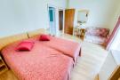 FerienhausKroatien - : Guest House Villa Nina- Comfort Triple Room with B