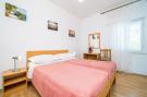 FerienhausKroatien - : Guest House Villa Nina- Double Room with Garden Vi