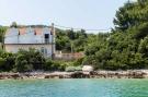 VakantiehuisKroatië - Oost Kroatië: Holiday Home Maćus-Two Bedroom House with Balcony