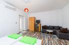 FerienhausKroatien - : Apartments Sany - Studio Apartment