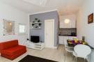 FerienhausKroatien - : Apartments Versus- Comfort Studio Apartment with T