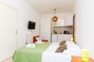 FerienhausKroatien - : Apartments Versus- Studio Apartment with Terrace