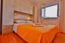 VakantiehuisKroatië - : Apartments Lenka - Two Bedroom Apartment with Gard