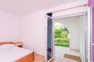 FerienhausKroatien - : Apartments Plavac Mali- Three Bedroom Apartment wi