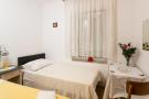 Holiday homeCroatia - Eastern Croatia: Guest House Kusalo-  Basic Triple Room with Patio 