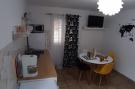 VakantiehuisKroatië - Oost Kroatië: Holiday Home Magazin- One Bedroom Apartment with T