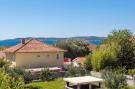 VakantiehuisKroatië - Oost Kroatië: Apartments Mladenka- Two Bedroom Apartment with Te