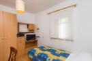 VakantiehuisKroatië - Oost Kroatië: Apartment Jele - Two Bedroom Apartment with Balcon