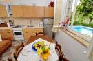 FerienhausKroatien - : Green Garden House - Four Bedroom House with Priva