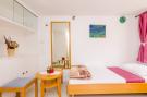 FerienhausKroatien - : Rooms Jozomare - Twin Room with Shared Bathroom (3