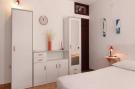 FerienhausKroatien - : Apartments Nadia - Studio Apartment With Terrace  