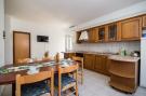 VakantiehuisKroatië - Oost Kroatië: Apartments Pinija - Three Bedroom Apartment with T