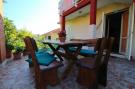 VakantiehuisKroatië - Oost Kroatië: Apartment Domestic - Three Bedroom Apartment with 