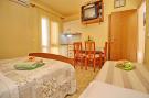 VakantiehuisKroatië - Oost Kroatië: Apartments Sea Line - Two Bedroom Apartment with T