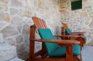 VakantiehuisKroatië - Oost Kroatië: Holiday Home Katica - One Bedroom Holiday Home wit